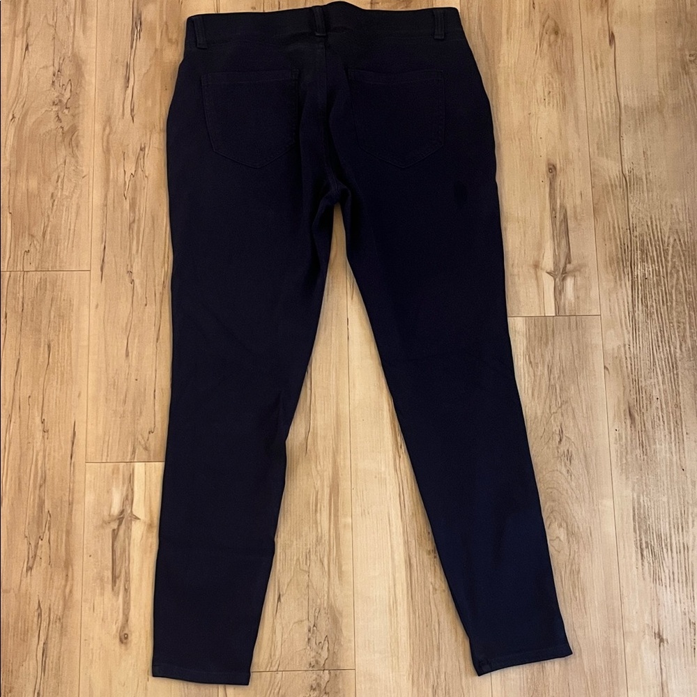 Amazon Essentials Black Jeggings Women's - Picture 2 of 11